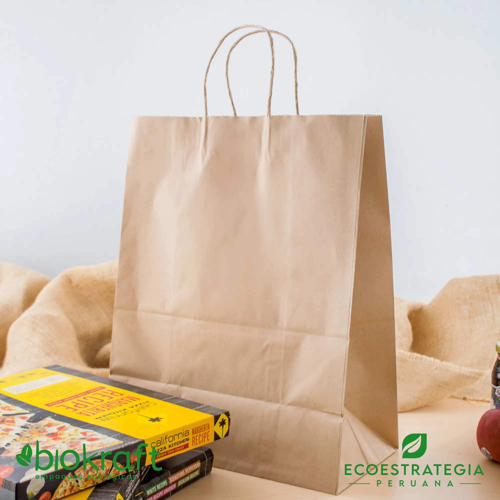 Bolsa biodegradable de papel kraft con asa twist número 18 Esta bolsa de papel Kraft tiene un grosor de 125gr y un peso de 80gr. Bolsas biodegradables y ecológicas reutilizables y personalizadas. Ideal para delivery