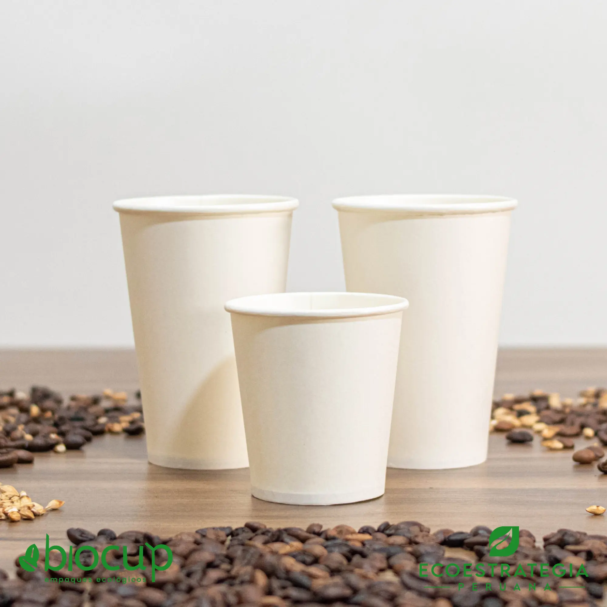 Vaso de polipapel de 12 oz Este vaso de 12 oz con tapa hermética, es un producto de materiales descartables, hecho a base de polipapel. Cotiza tus vasos para bebidas frías o calientes