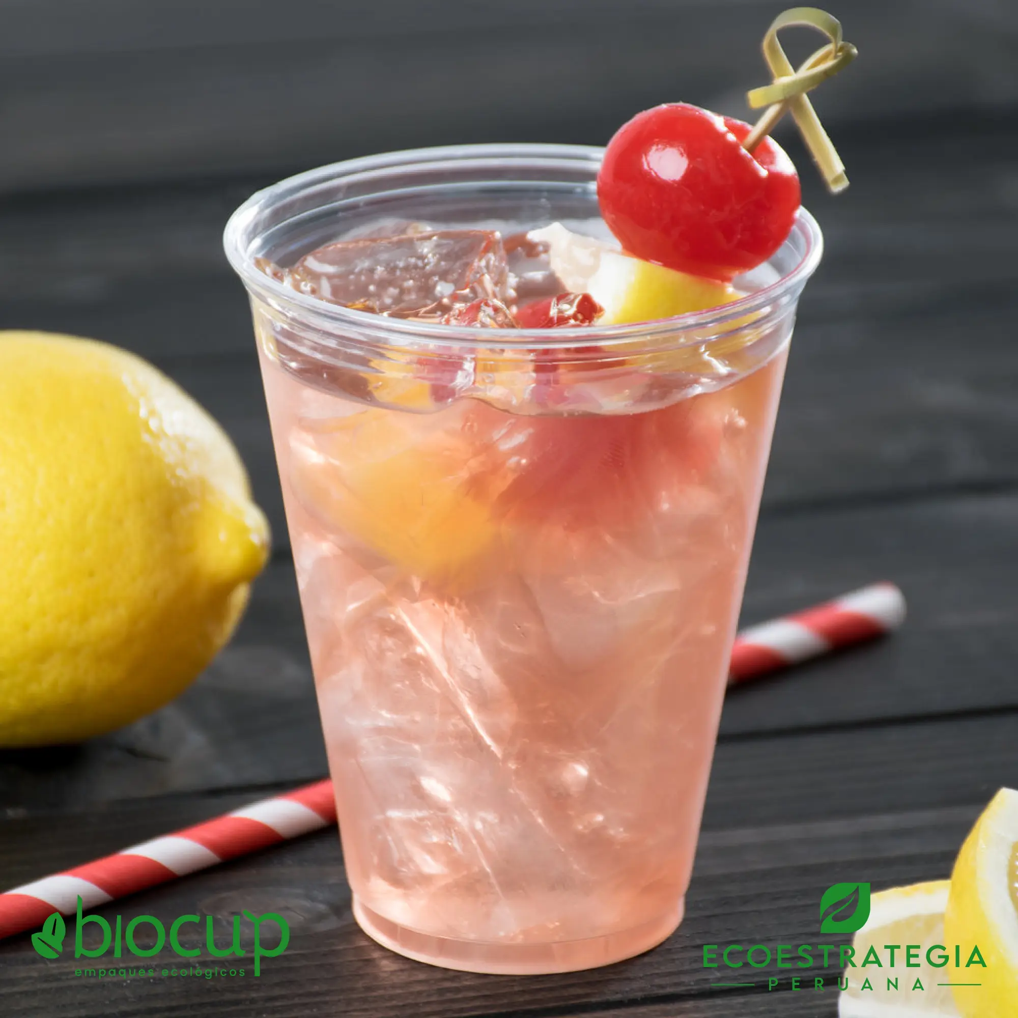 Vaso transparente pet 12 oz con tapa domo Este vaso de 12 oz con tapa, es un producto de materiales descartables, hecho a base de plastico virgén. Cotiza tus vasos para bebidas frías o calientes